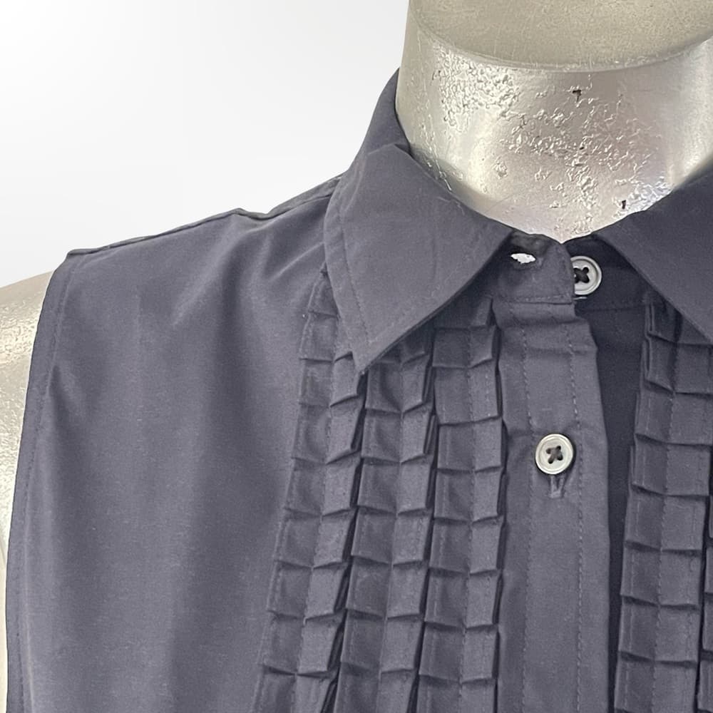 Banana Republic Sleeveless Navy Pintuck Button-Front Blouse NWT