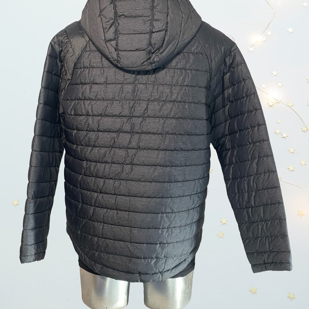 All in Motion Quilted Puffer Jacket in size L