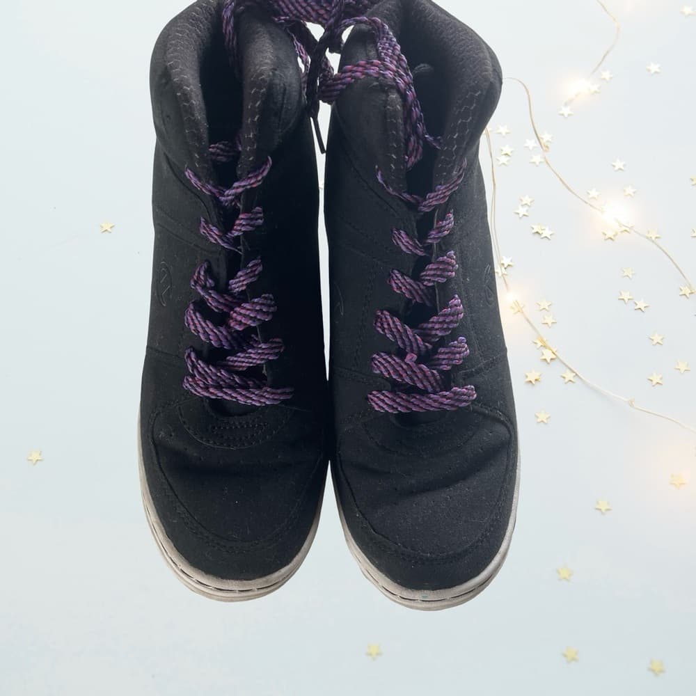 Champion Women's Black and Purple High-Top Sneakers in size 7
