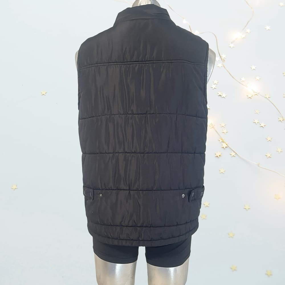 Ecko Unlimited Men's Dark Puffer Vest in size M, NWOT
