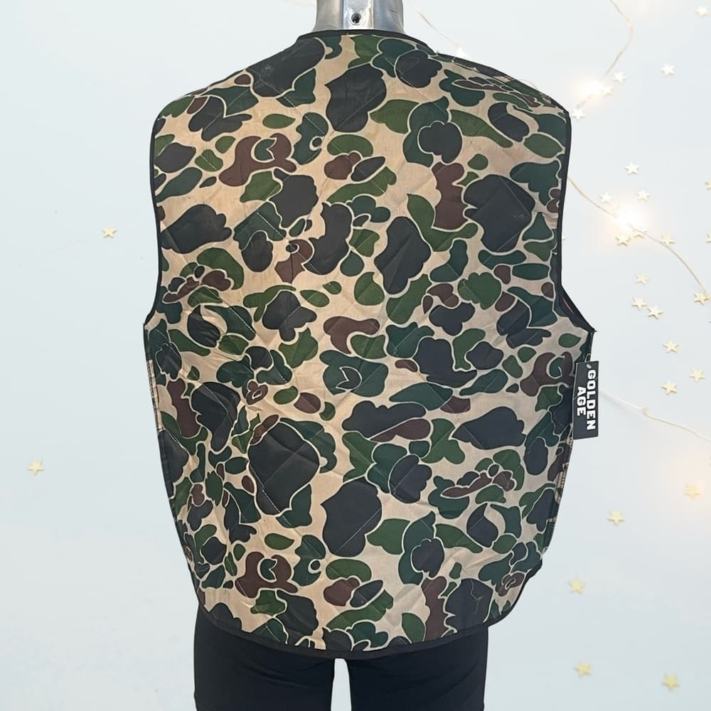 Golden Age Camouflage Zip-Up Vest in size XL - NWT