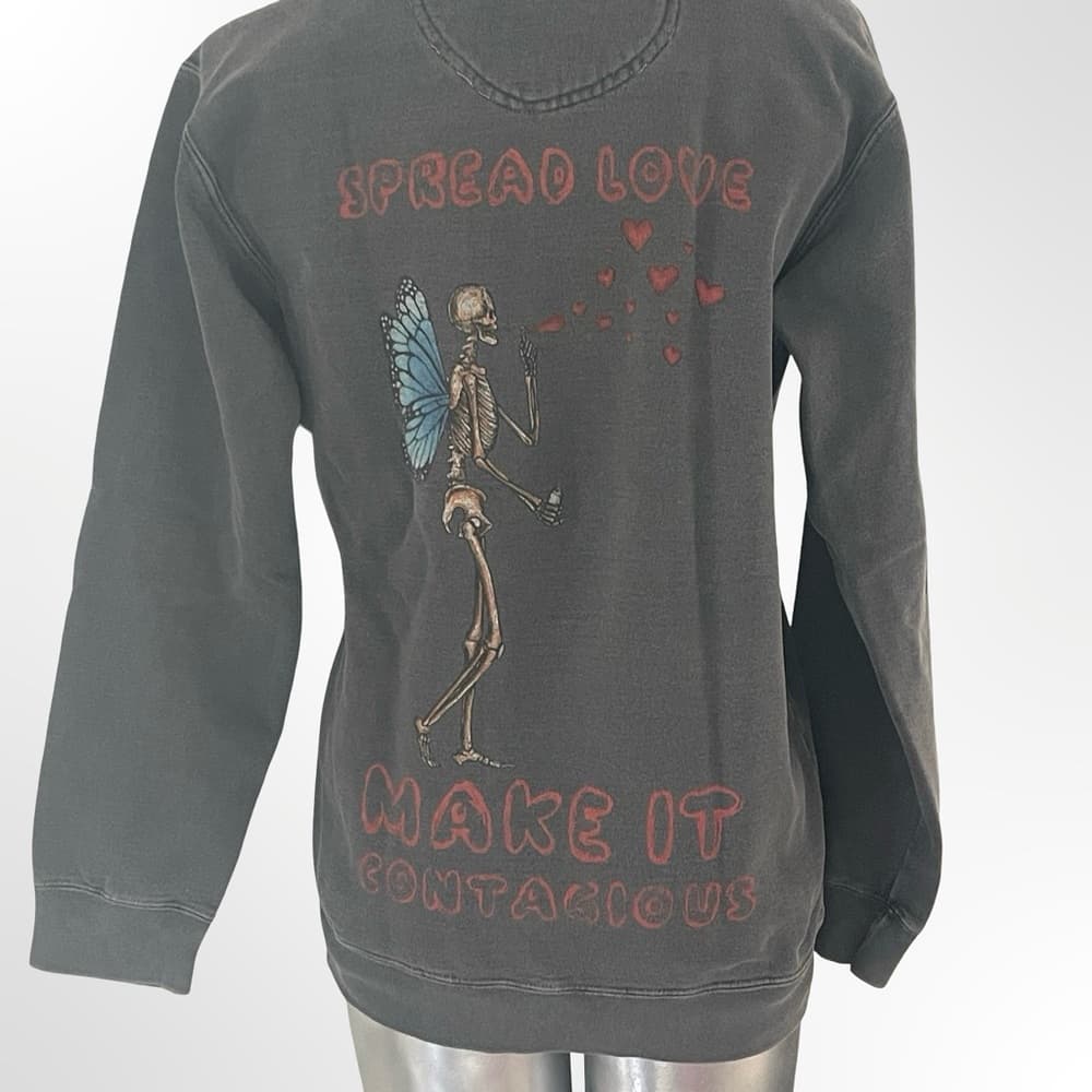 Thick Grey Crewneck Sweater with cool graphics in size M-L