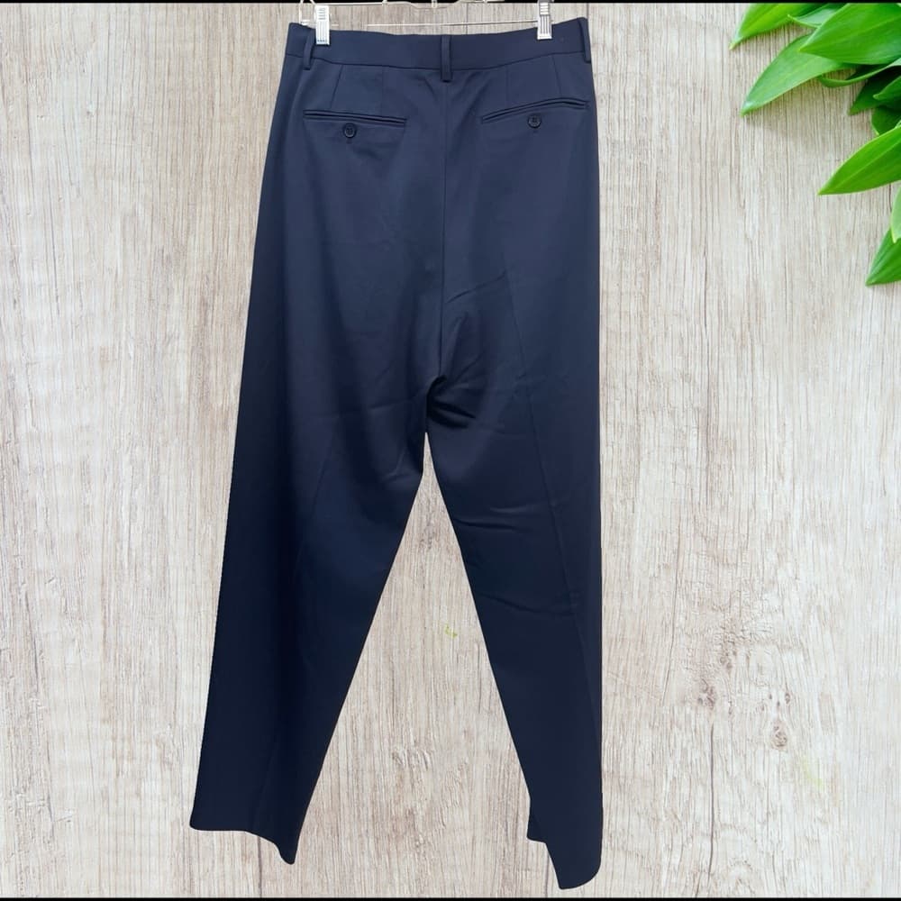 ASOS Design Men's Navy Blue Dress Pants in size 32/34