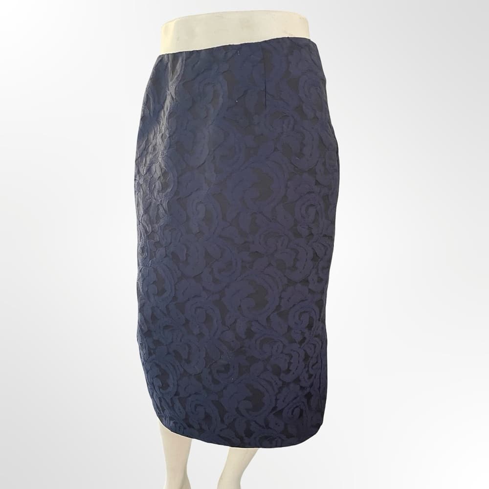 Cold water Creek Navy Blue Women's Skirt in size 6
