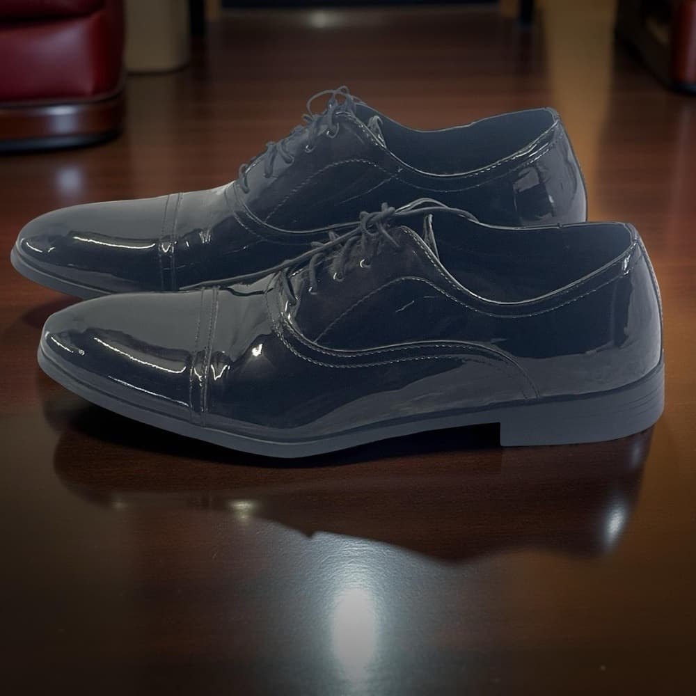 Classic Black Men's Dress Shoes size 10