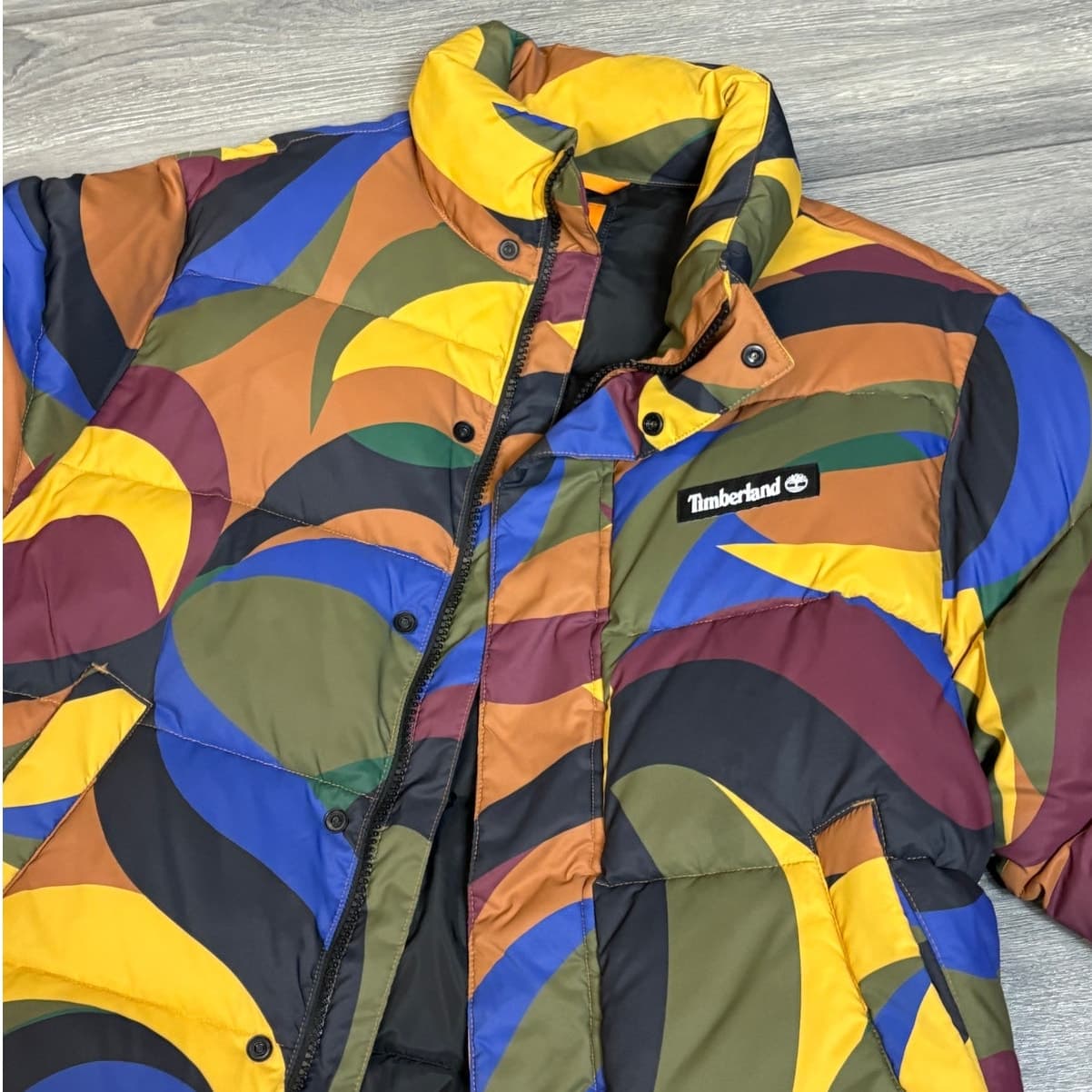 Timberland Multicolor Swirl Puffer – Size M