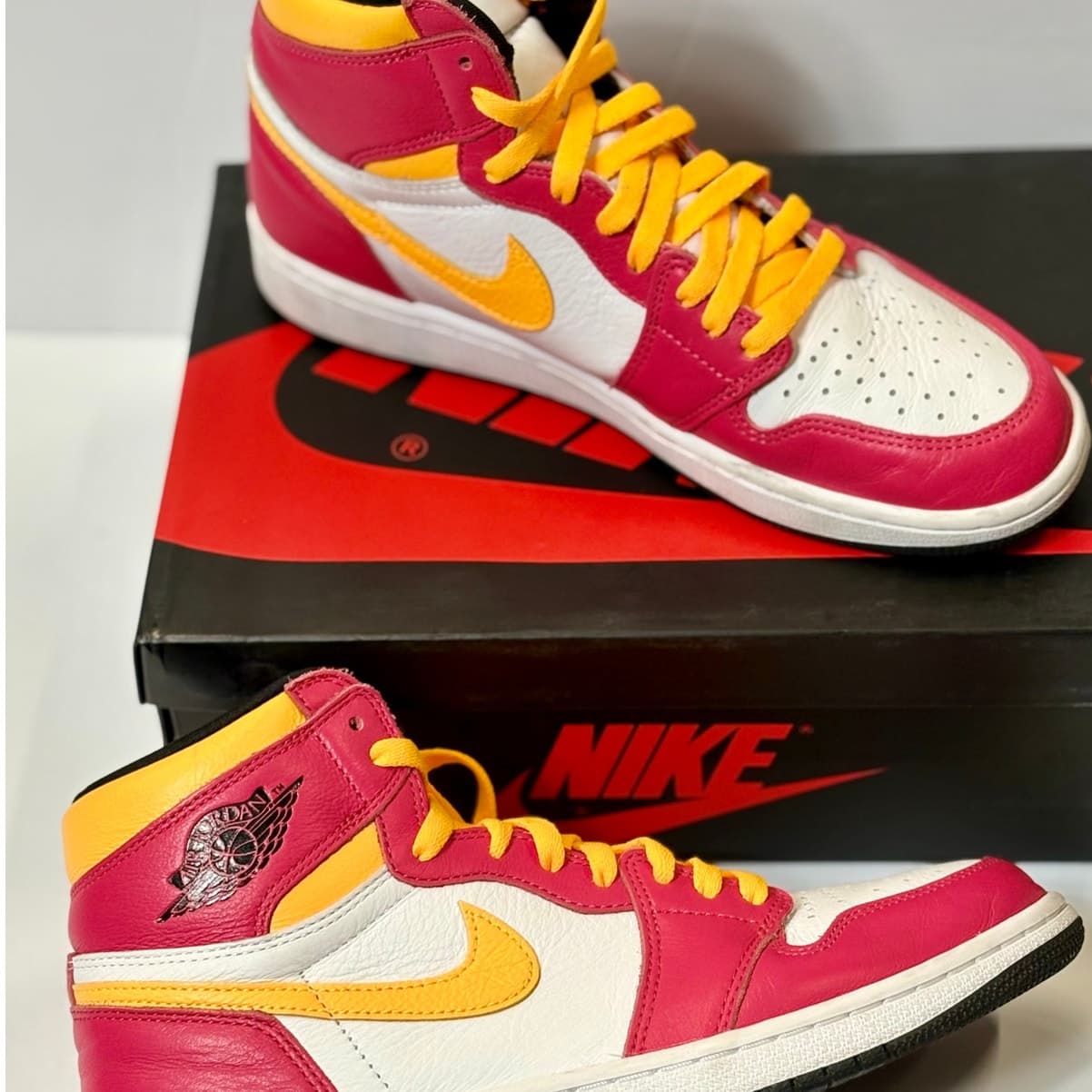 Nike Air Jordan 1 Mid Reverse Bred Yellow Red White Size 9.5 Men With Box