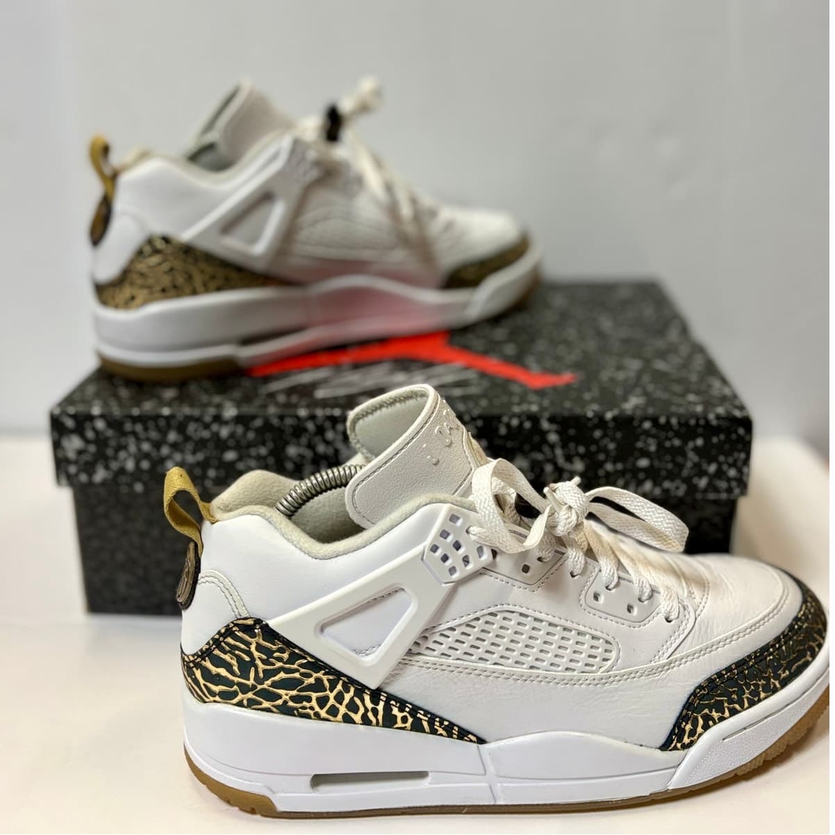 Nike Jordan Spizike Low White Gold Black Elephant Print Mens Size 10 With Box