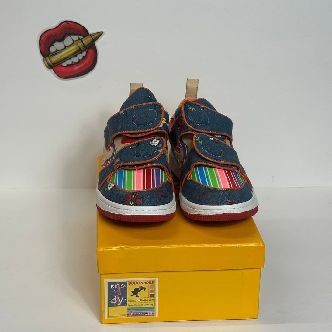 SIA Collective Good Shoes Dead Vultures Can’t Fly Kids Size 3Y DS OG All