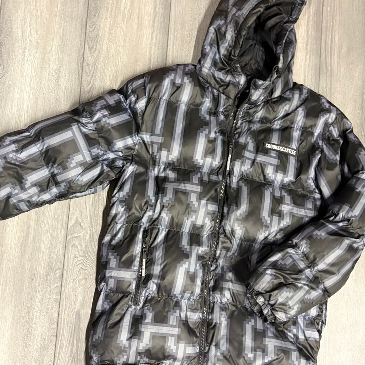 Crooks & Castles Pixel Puffer Jacket – Size L