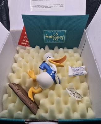 WDCC Walt Disney's Donald's Debut in The Wise Little Hen Donald Duck w/COA & Box