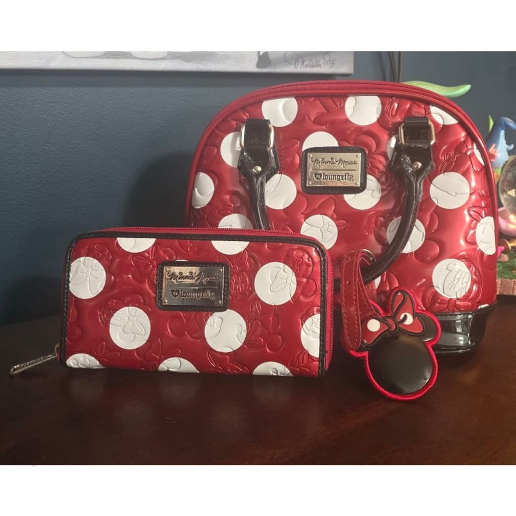 Loungefly ❤️ Logo Disney Minnie Mouse Dome Bag with Matching Wallet