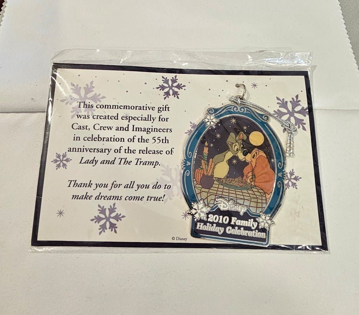 Disney Cast Exclusive Lady and the Tramp Ornament