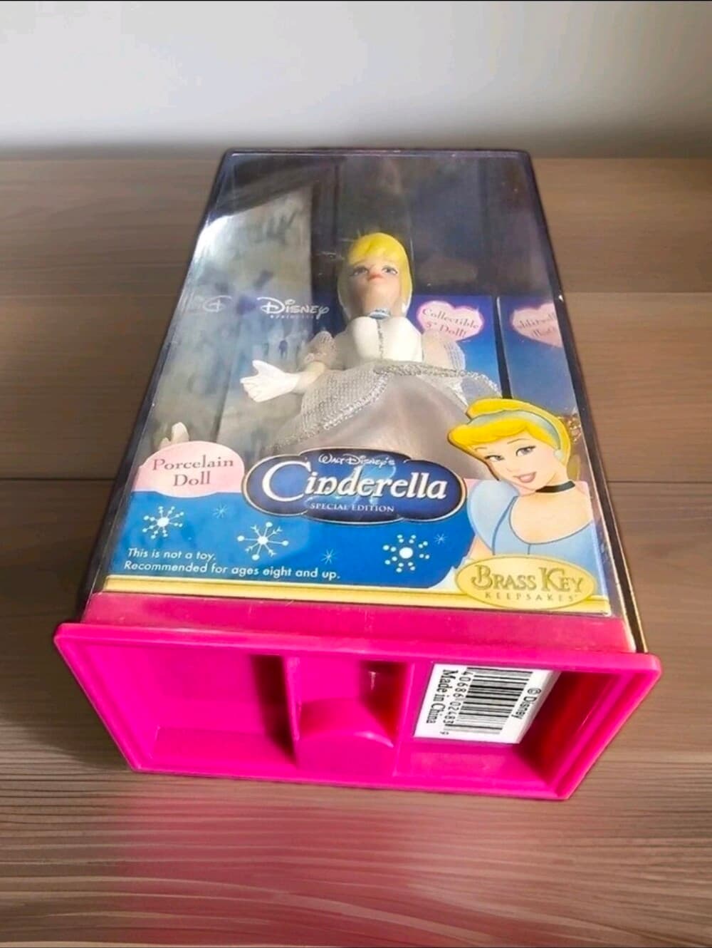 Disney Princess Cinderella 5" Porcelain Doll Brass Key Keepsakes 2005 Vintage