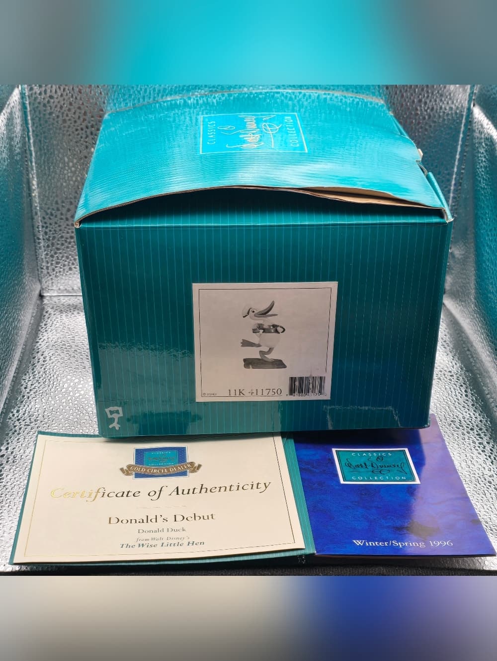 WDCC Walt Disney's Donald's Debut in The Wise Little Hen Donald Duck w/COA & Box
