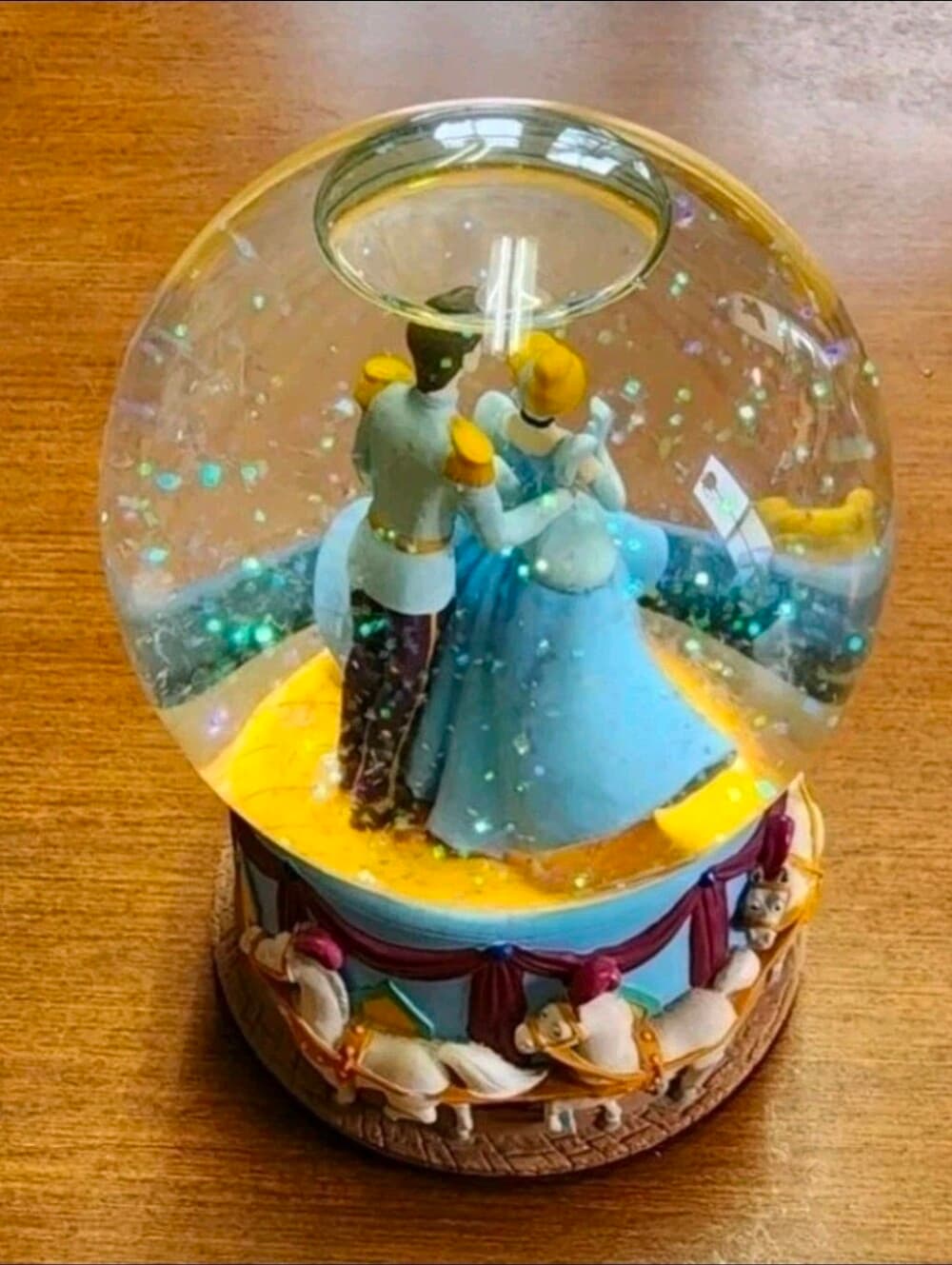 Vintage Disney Enesco Cinderella Musical Snow Globe "I Love You Truly" Retired
