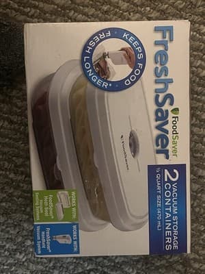 FoodSaver 2pc Vacuum Storage Containers 1/2 qt Clear/White Snap Lid Reusable