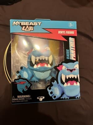 Moose Mr Beast Lab Classic Panther Vinyl Figurine Blue