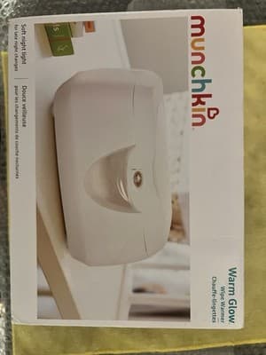 Munchkin Warm Glow Wipe Warmer Electric Baby Wipes Dispenser with Night Light
