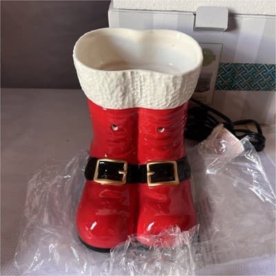 Scentsy Santa Boots Ceramic Electric Wax Warmer Christmas Glossy Container