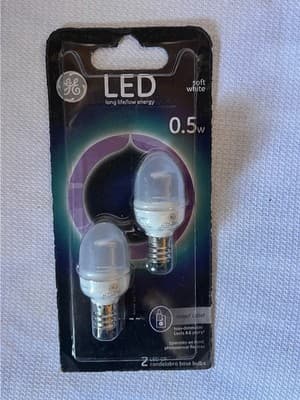 GE LED Soft White 0.5W C7 Candelabra Base Bulbs Long Life 2 Pack