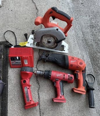 Milwaukee 18V Battery Power Tool Set 4pc Drill Circular Recip Saw Flashlight