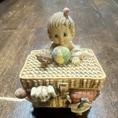 Resin Trinket Box with Baby Toys, Woven Pattern, 3D Lid, Traditional Style