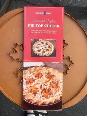 Nordic Ware Leaves & Apples Pie Top Cutter, Two-Sided Brown Plastic