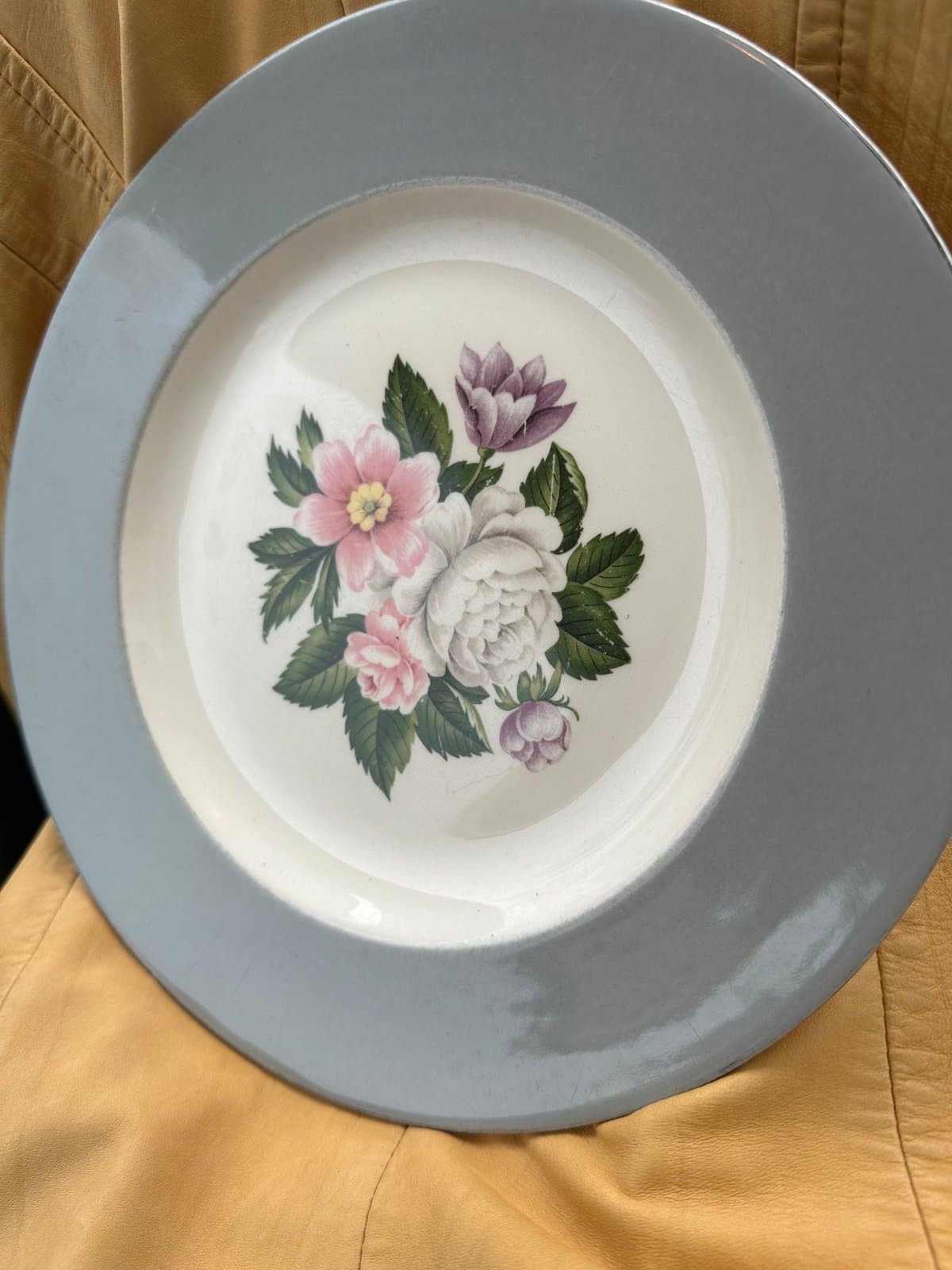Vintage Homer Laughlin dinner plate