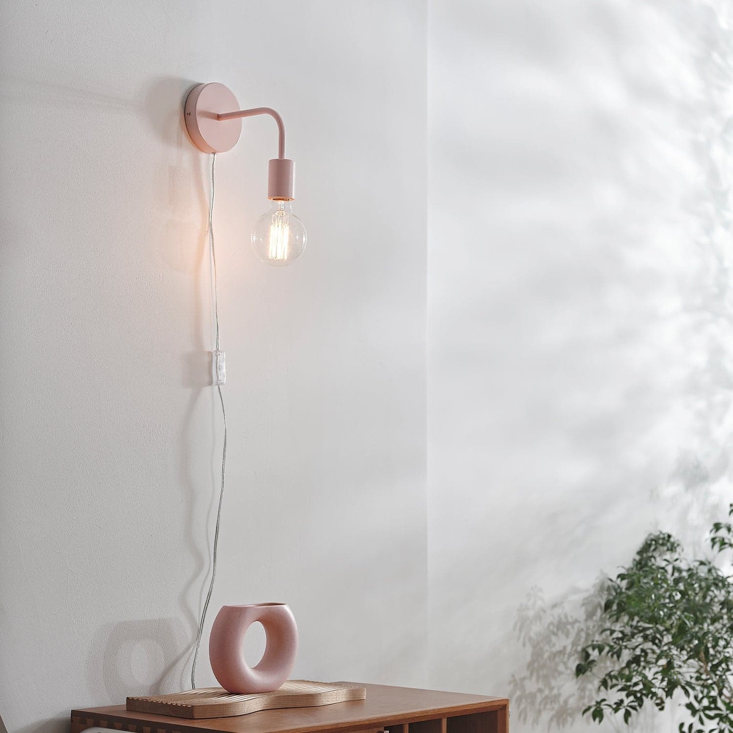 Novogratz X Globe Electric Walter 1-Light Blush Pink Plug-in or Hardwire - 51830