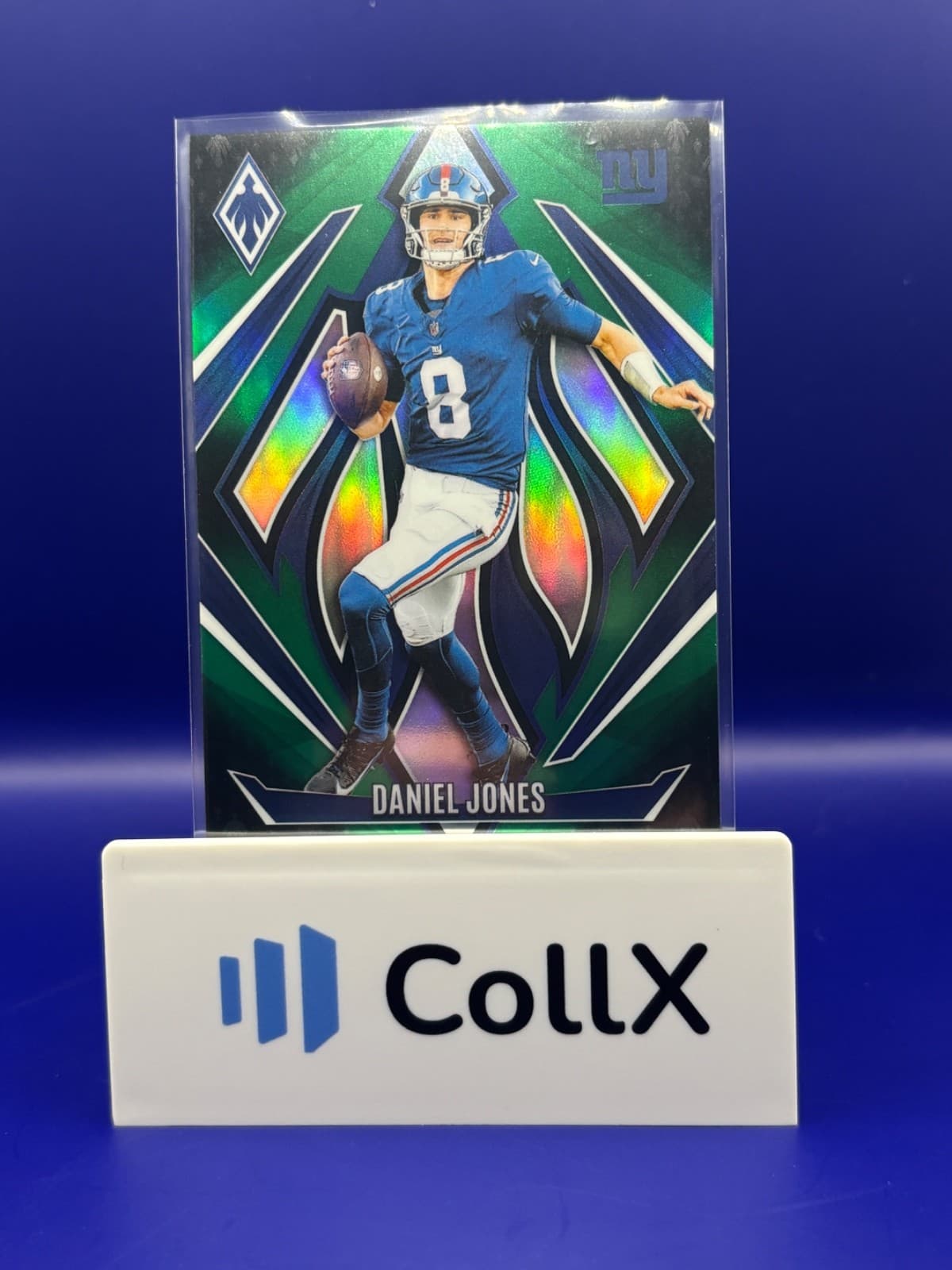 2024 Panini Phoenix Daniel Jones Green Fade /199 #32 New York Giants NM