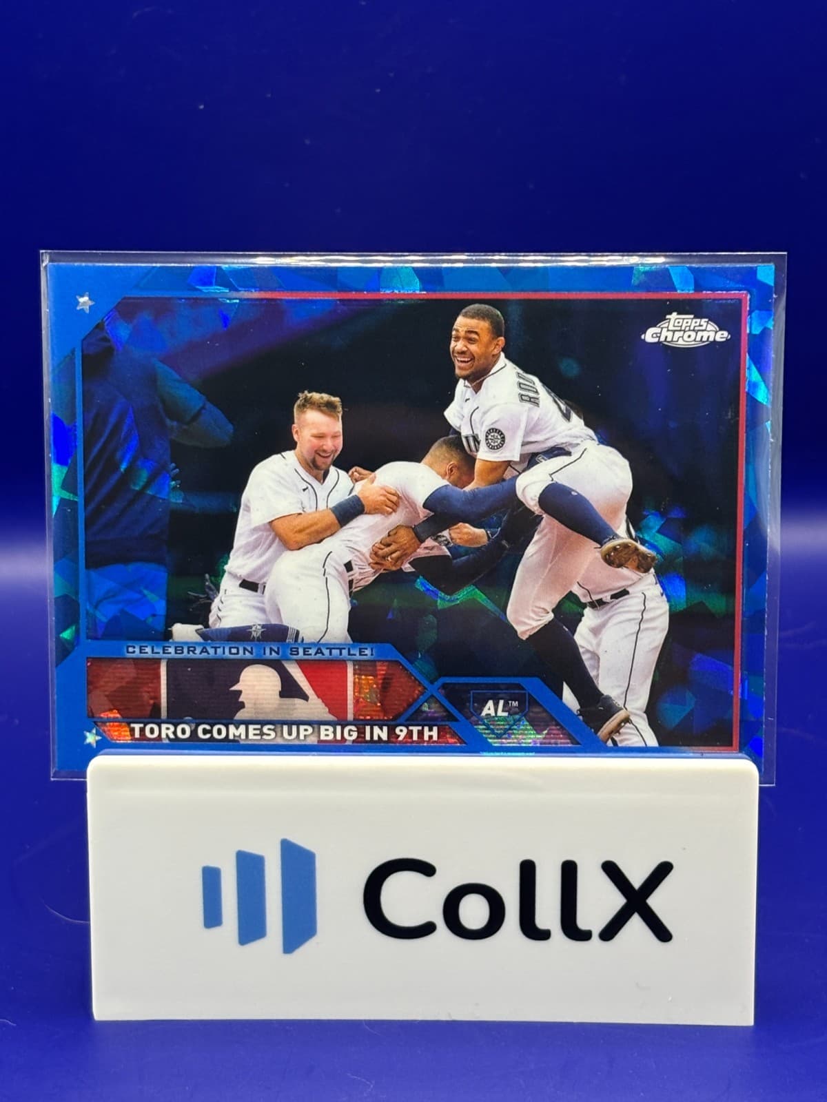 2023 Topps Chrome Sapphire Seattle Mariners Celebration in Seattle #174 NM