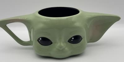 Star Wars Baby Yoda Grogu Mandalorian Coffee Mug Lucasfilm Green Collectible Cer