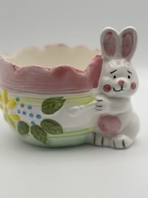 Easter Bunny Rabbit Holding Planter Candy Dish Ceramic Made In Taiwan