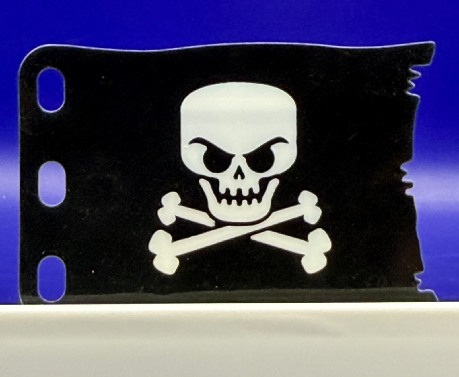 LEGO Pirate Flag 84622 Skull Crossbones Jolly Roger 7x4 Black Video Game Tested