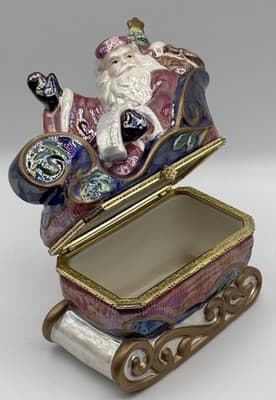 Vintage Avon Santa Sleigh Sled Porcelain Trinket Box Christmas 6.5” 5.5” (2002)