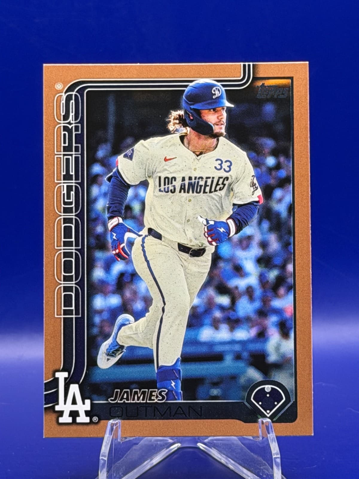 2025 Topps Series 2 James Outman Dodgers 35th Anniv Gold #683 147/2025 Parallel
