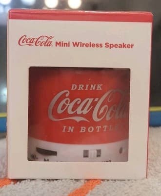 Official Coca-Cola Mini Wireless Speaker Bluetooth Red White Sphere Collectible