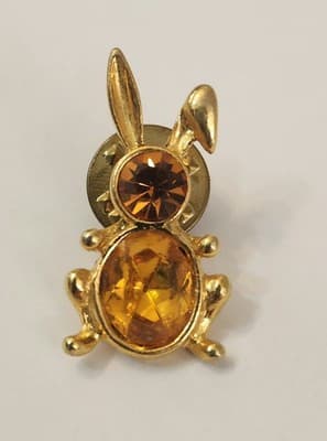 Vintage Gold Tone Bunny Rabbit Lapel Pin Topaz Amber Rhinestone Easter Whimsical