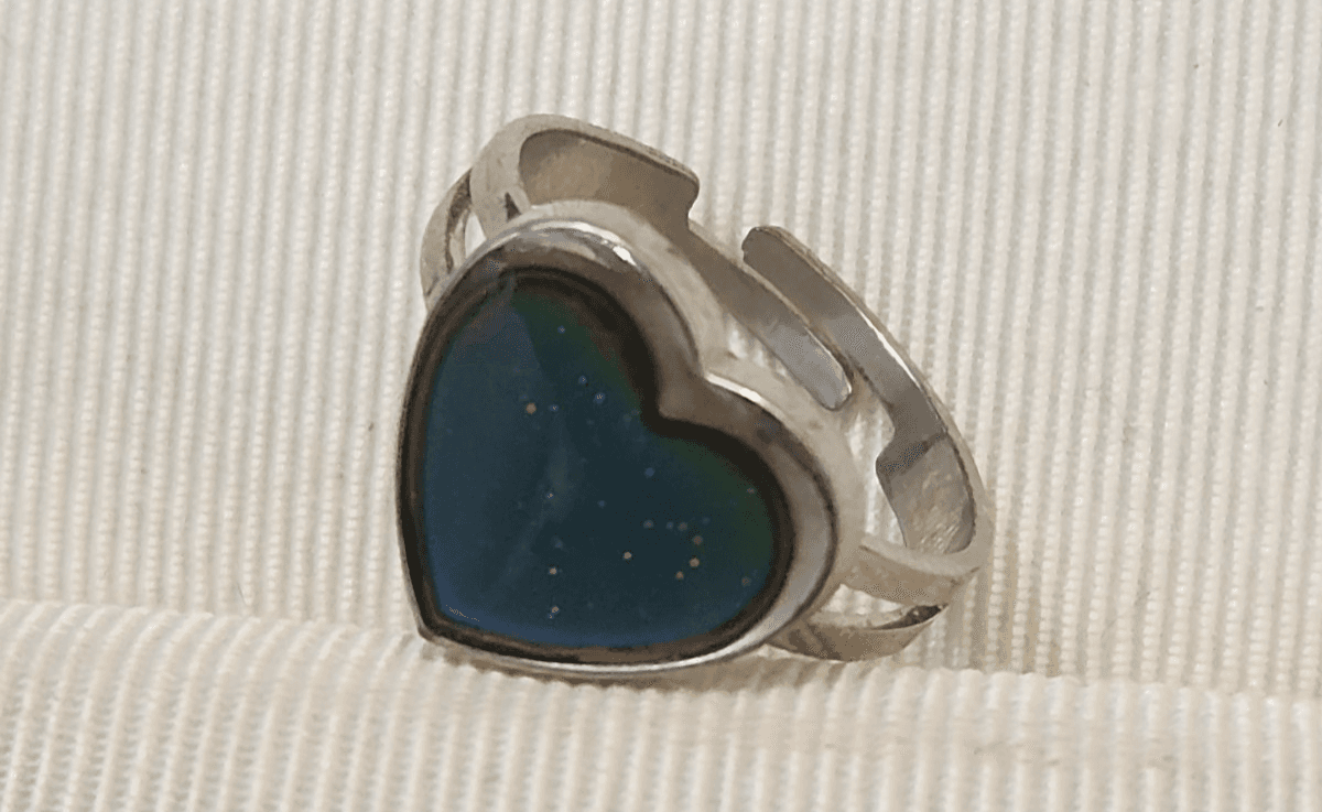 Adjustable Heart Mood Ring