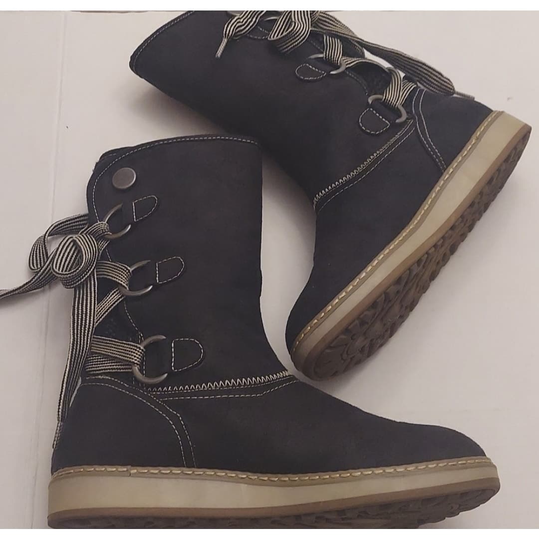 White Mountain Tivia Black Snow Boots - Size 9