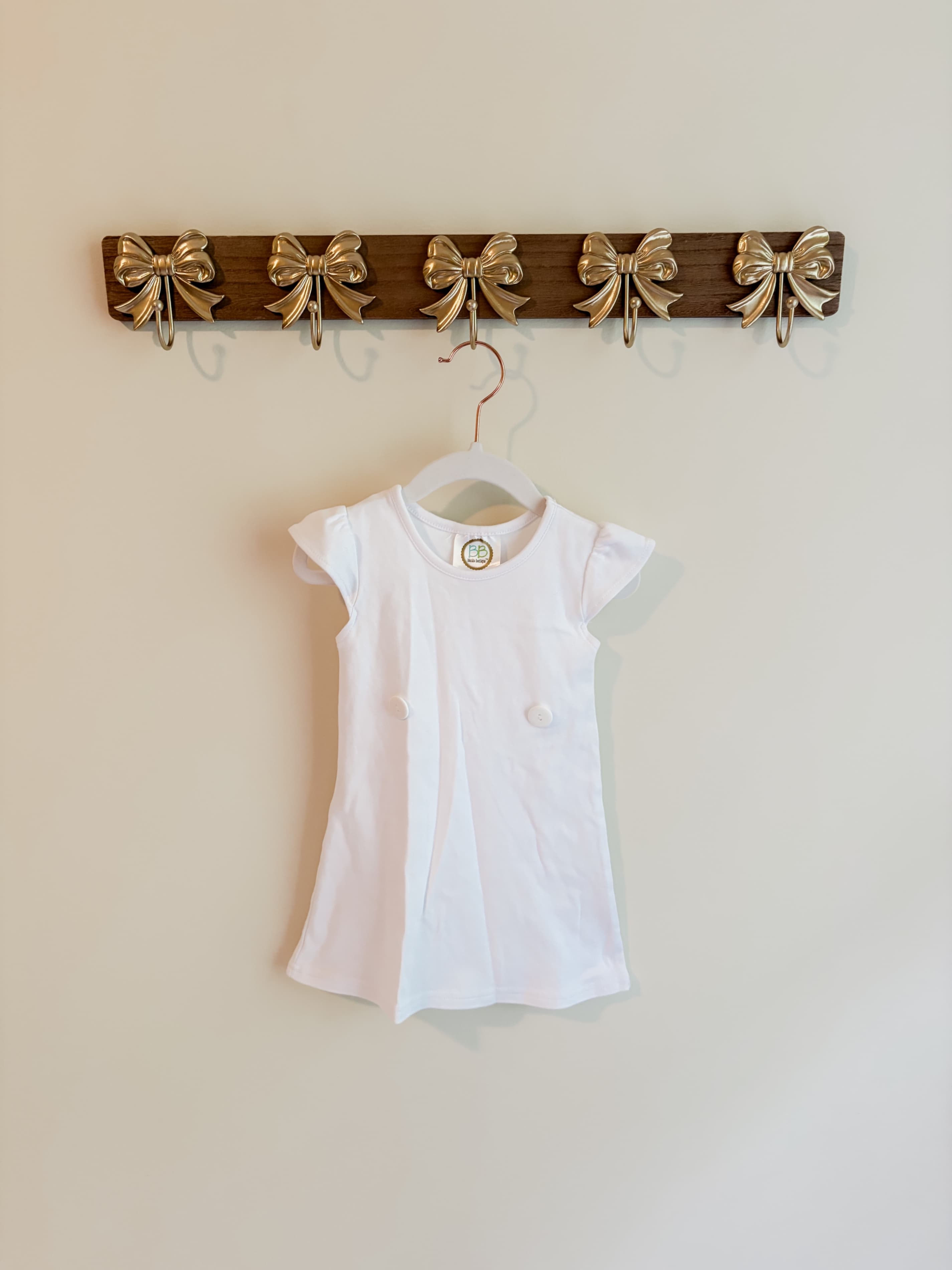 Blanks Boutique size 2T White Girls' Dress with Ruffled Sleeves