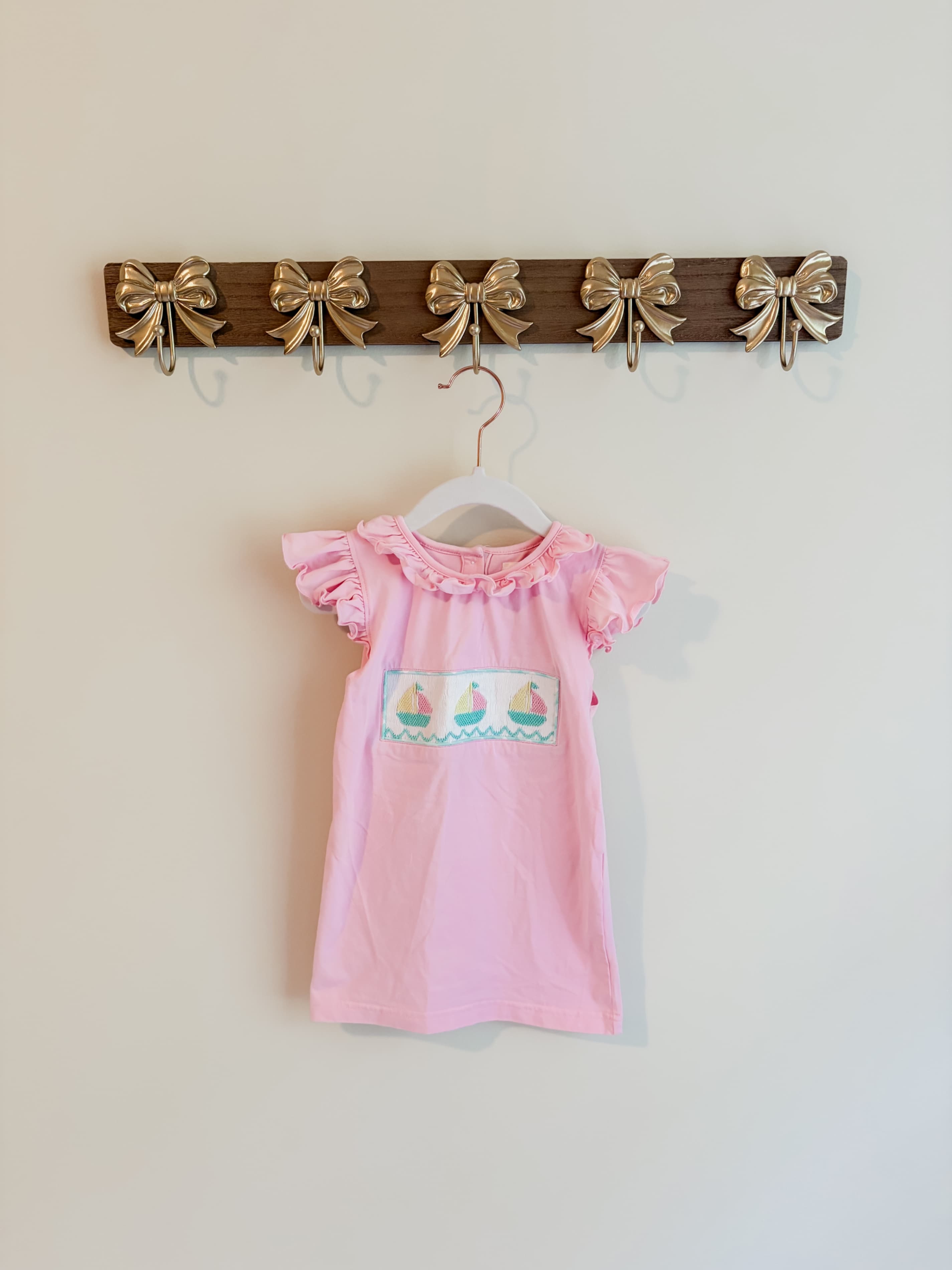 Cecil and Lou size 5 Pink Girls' top with Sailboat smocking and Ruffle Sleeves