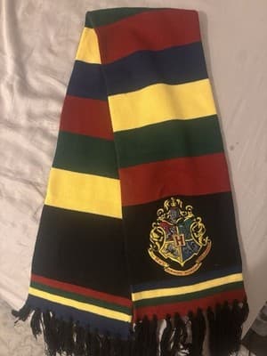 Official Universal Orlando Harry Potter Hogwarts Crest Acrylic Scarf