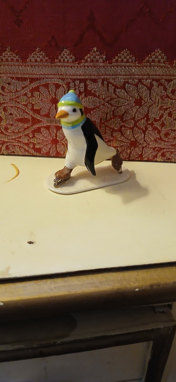 Vintage Retired Hagen Renaker Skating Penguin