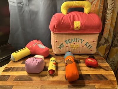 Vintage Pockets of Learning "My Beauty Kit" Soft Fabric Playset – 1990s