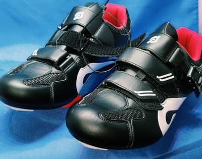New Peloton Cycling Shoes Unisex Size 43 Men 10/Women's 12 With Delta Cleats