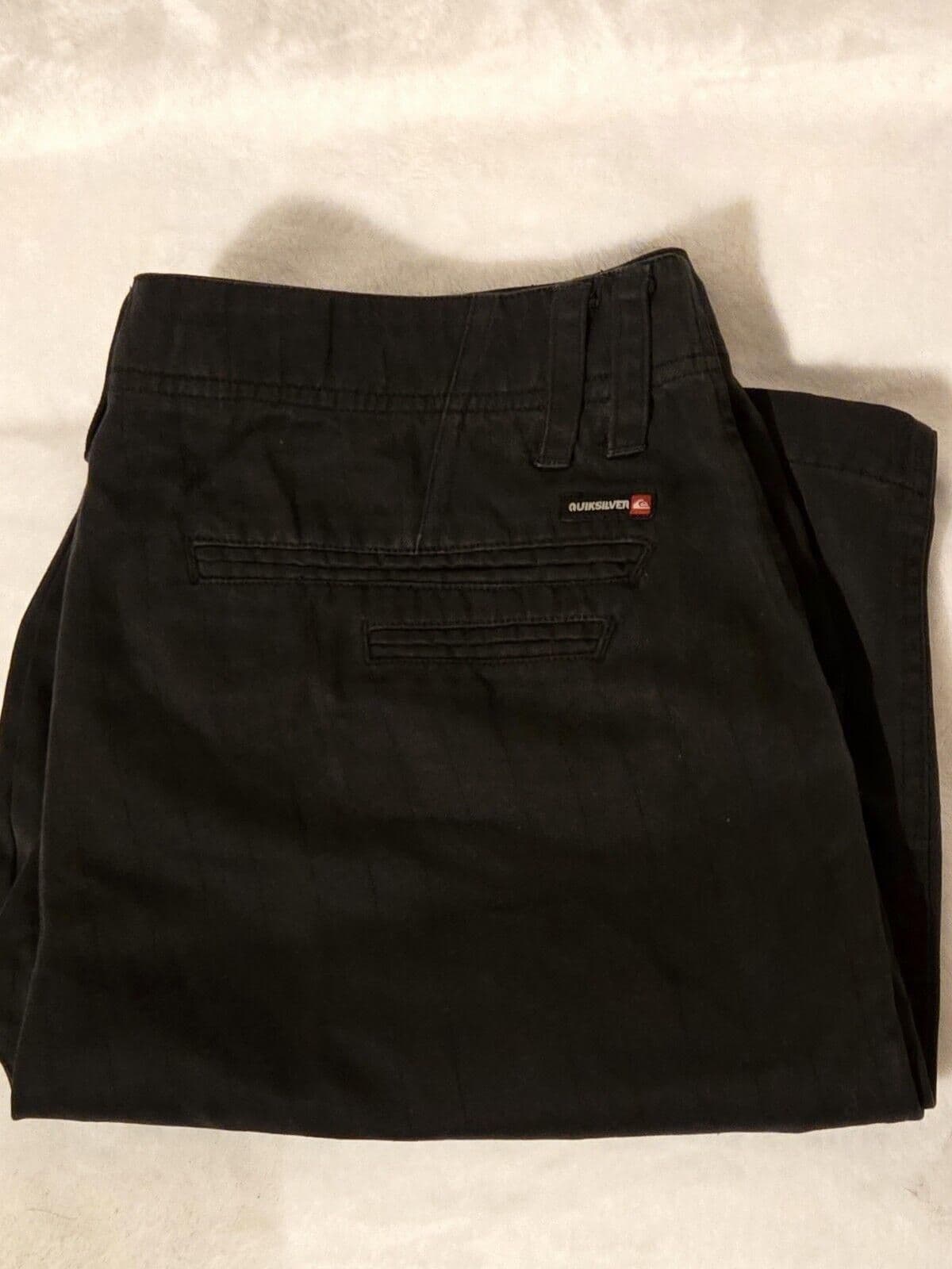 Quicksilver Shorts Size 34 - Quiksilver Shorts