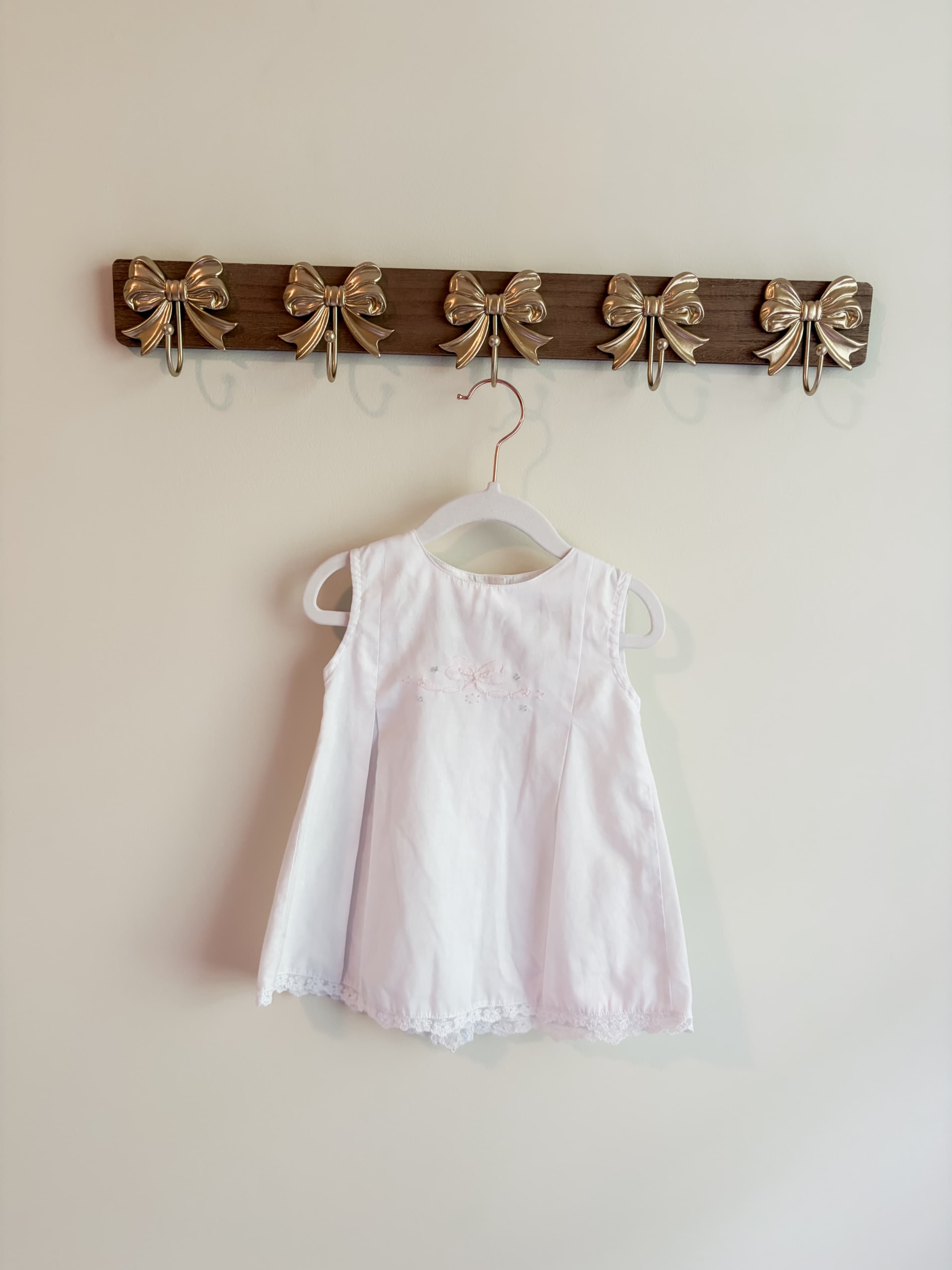 Royal Child size 12 months White Sleeveless Baby Dress with Lace Trim