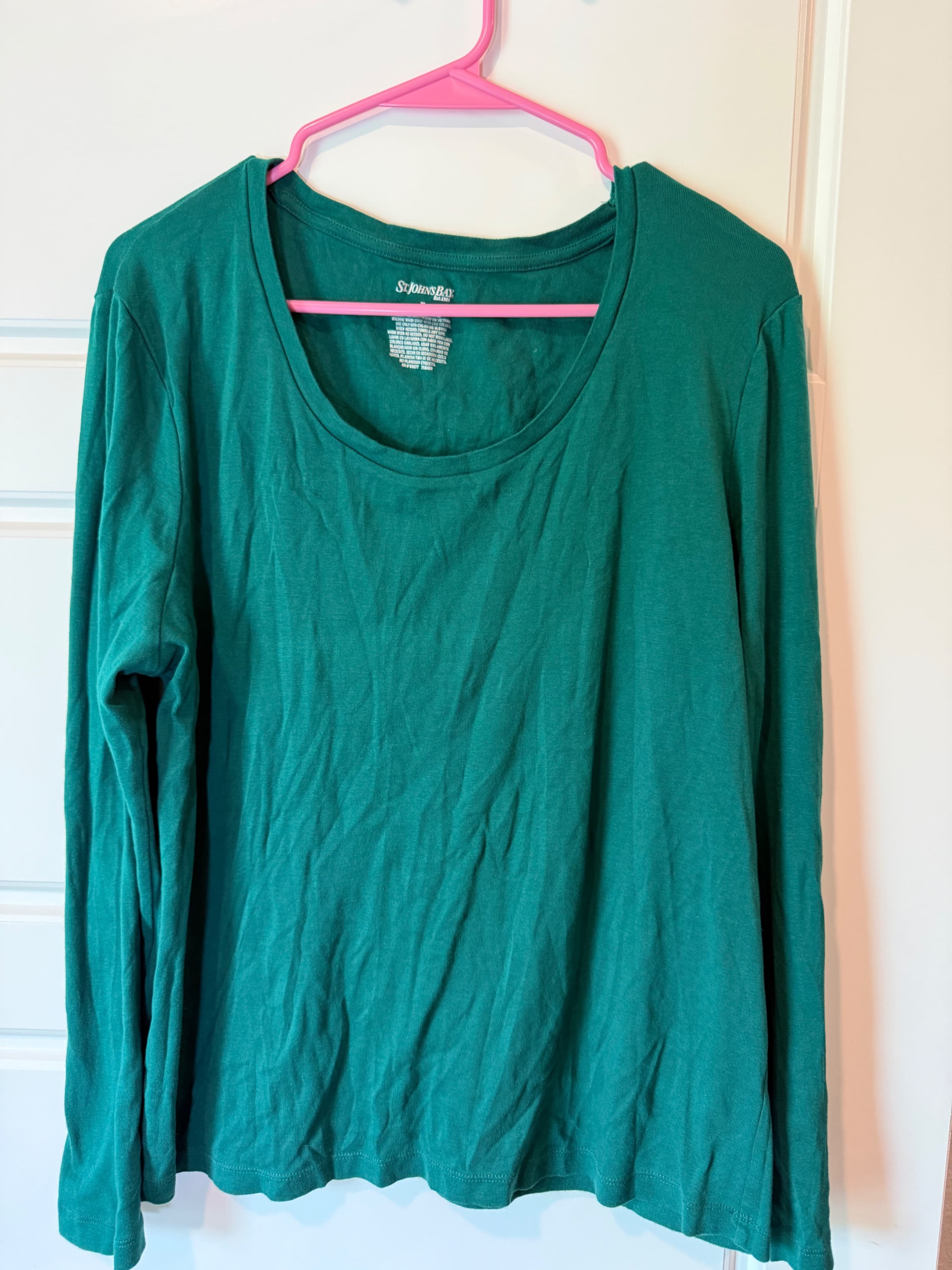 St. John's Bay XL Green Long Sleeve Shirt